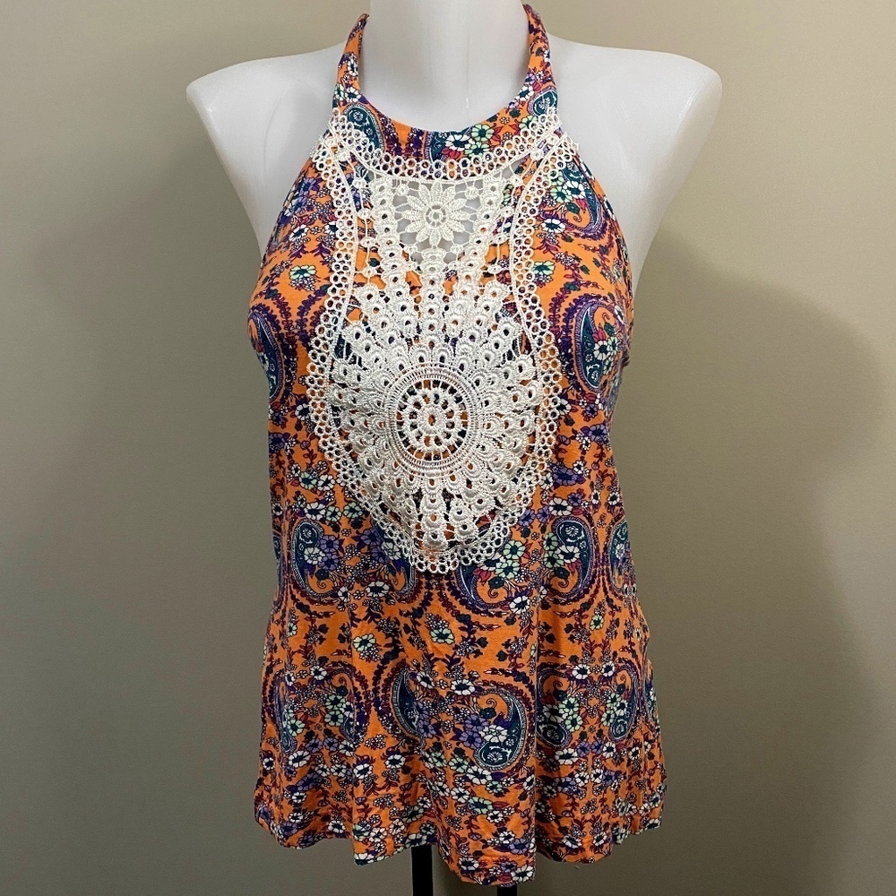 Ousada D+ Sleeveless Women's Floral Print Neck Tied Top with Embroidered Lace‎